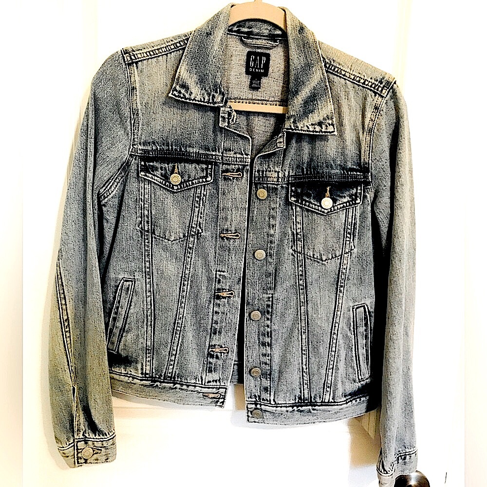 Gap 1969 Denim Jacket NWOT Size Small 100% Cotton